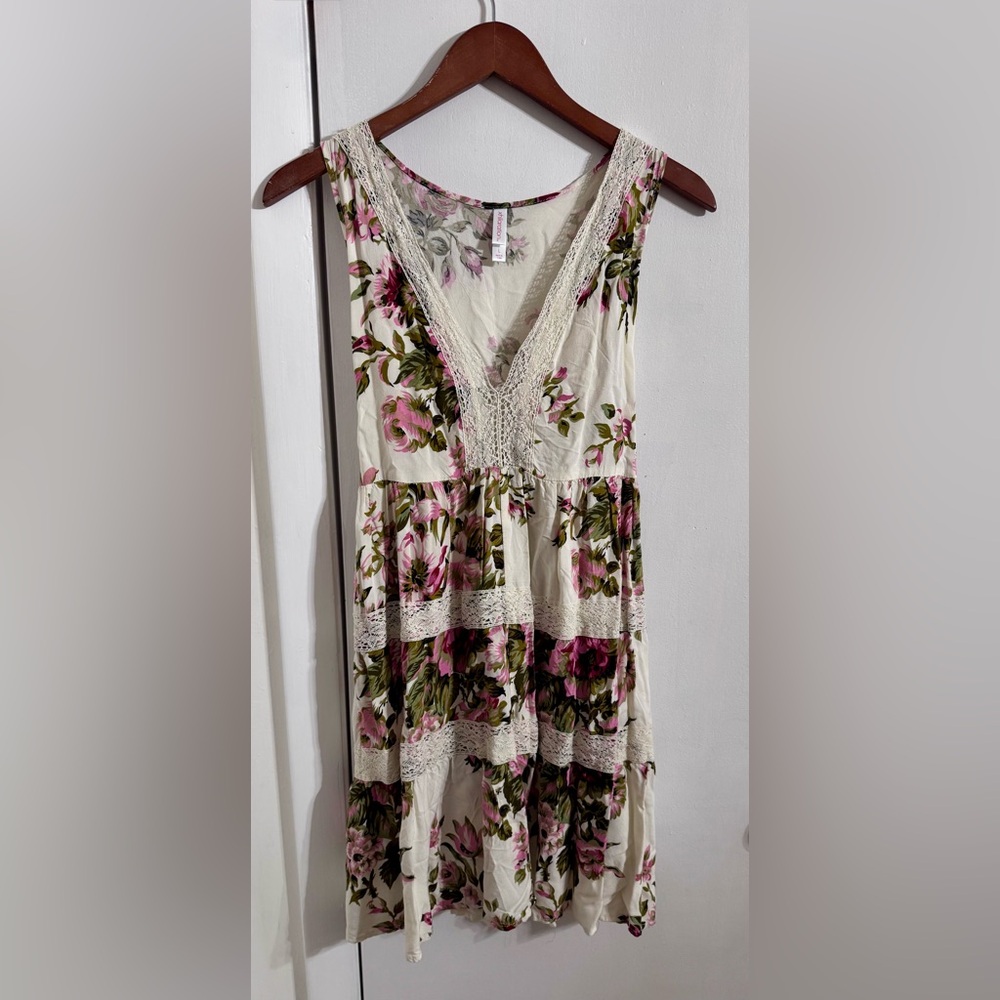 Xhilaration Cream Sleeveless Lace Mini Dress